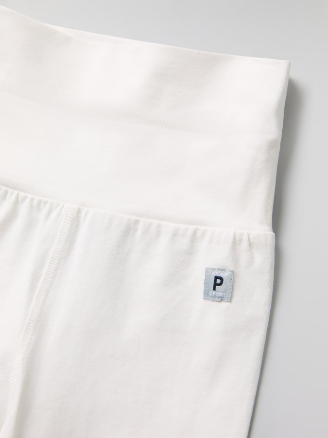 Bukse med nedbrettbare vrangborder Bukse med nedbrettbare vrangborder