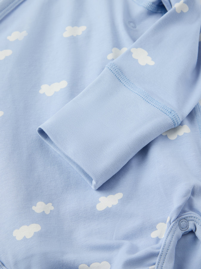 Forlengbar omslagsbody, skyer Forlengbar omslagsbody, skyer