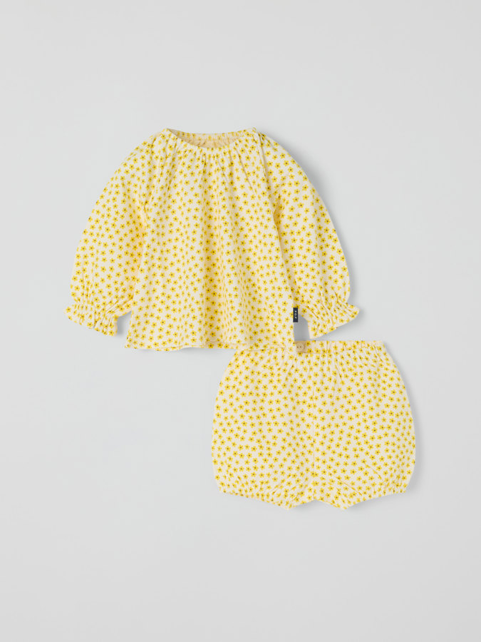 Sett bluse og shorts Sett bluse og shorts